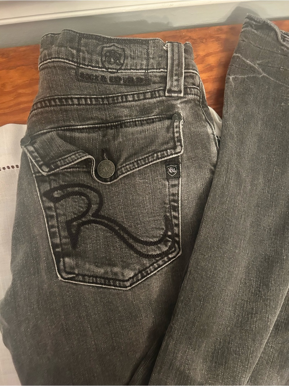 Rock & Republic Mens Gray Washed Bootcut JeansEmbroidered Back Pocket 34x30